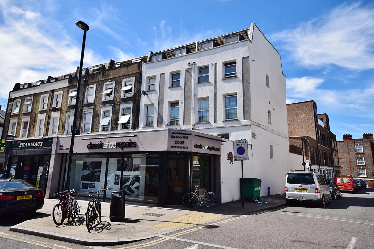 3 Bedroom Maisonette to Rent in Camden, London, N7 