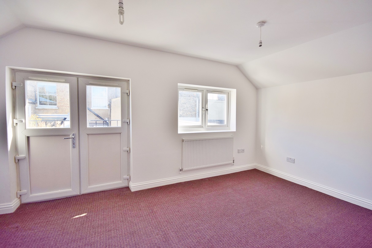 Mews House to Rent in Highbury, London, N4