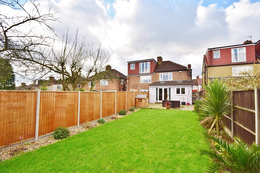 3 Bedroom House for Sale in London, EN5