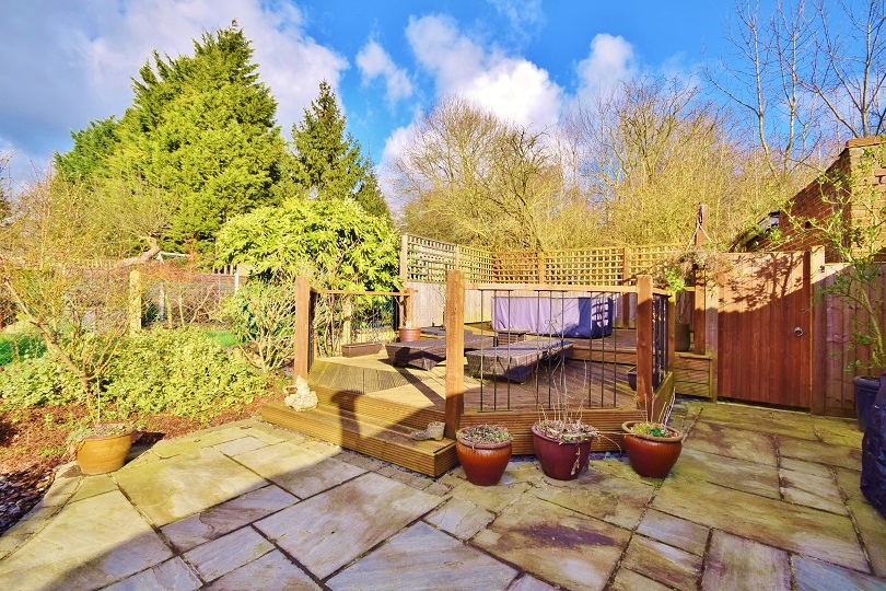 4 Bedroom House for Sale in North London, EN5