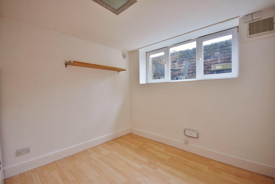 1 Bedroom Flat to Rent in Dalston, London , E8