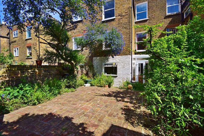 2 Bedroom Maisonette for Sale in Maida Vale, London, W9