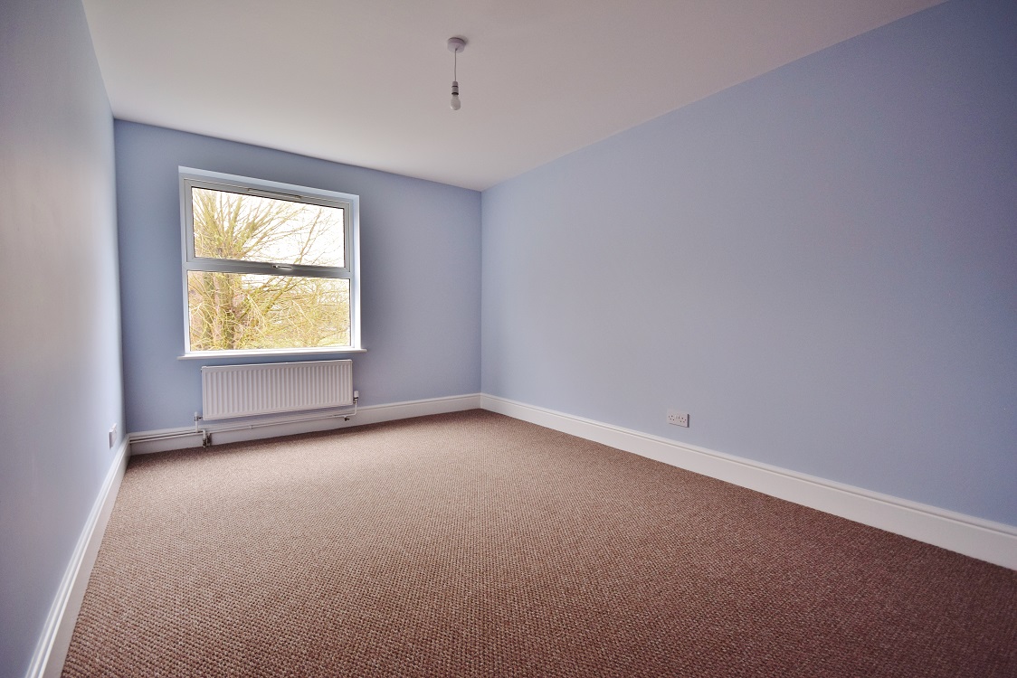 2 Bedroom Flat to Rent in Stanwell, Heathrow, TW19