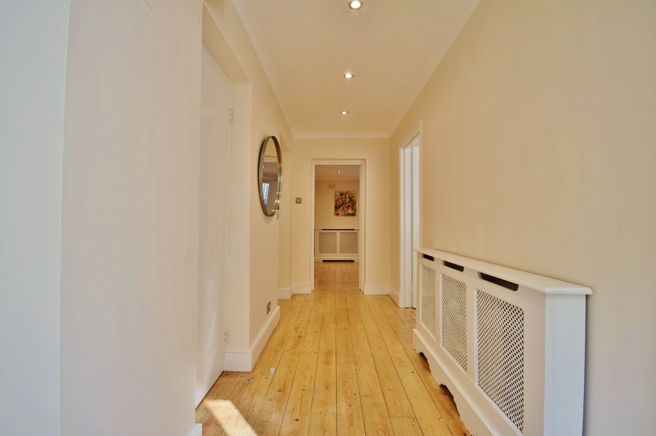 3 Bedroom Flat to Rent in Camden Town, London, NW1