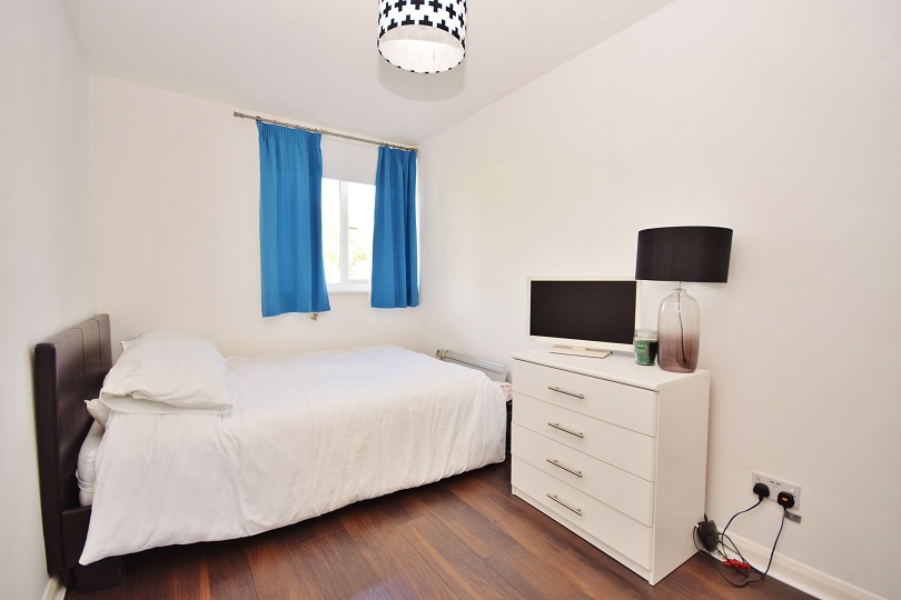2 Bedroom Apartment for Sale in Baring Road, Grove Park, SE12