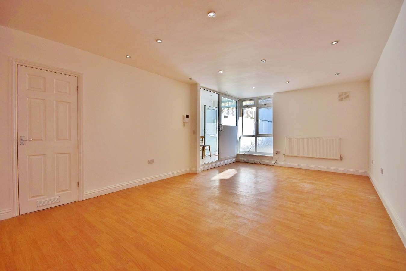 Mews House to Rent in Highbury, London, N4