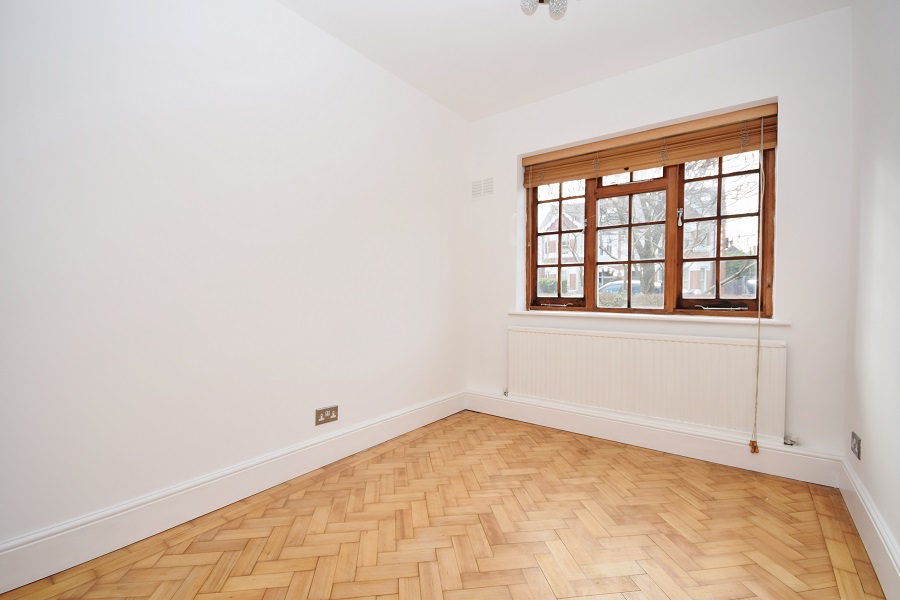 2 Bedroom Flat to Rent in Acton, London, W3