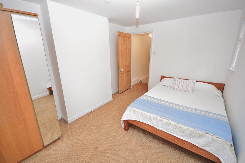 2 Bedroom Maisonette for Sale in Maida Vale, London, W9
