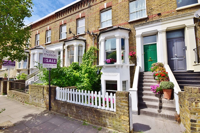 2 bedroom Maisonette for Sale in Maida Vale, London W9