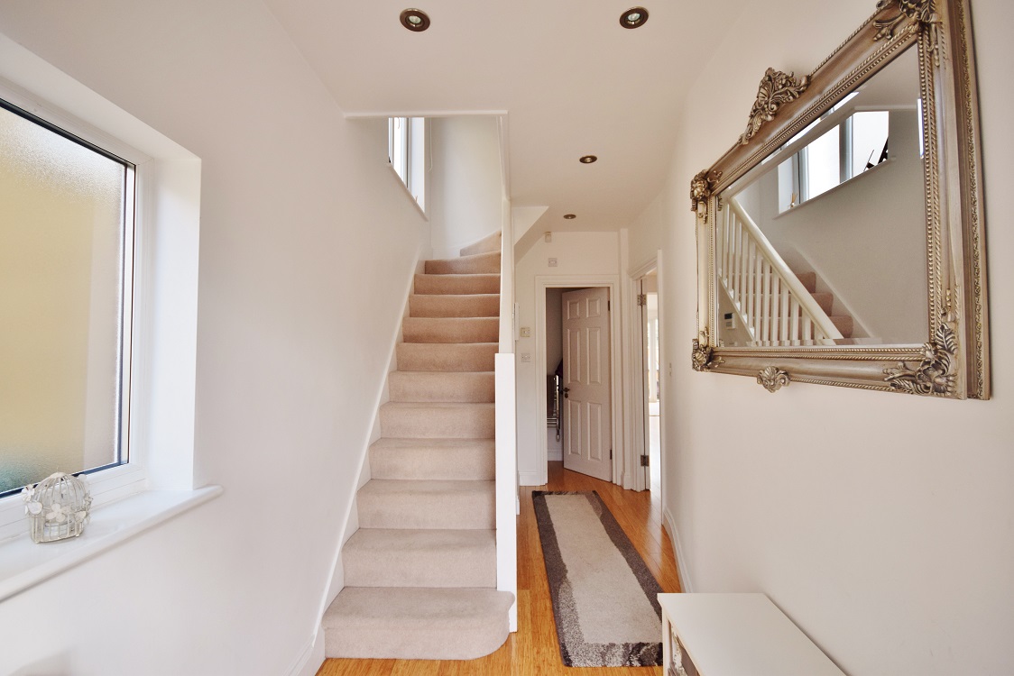 3 Bedroom House for Sale in London, EN5