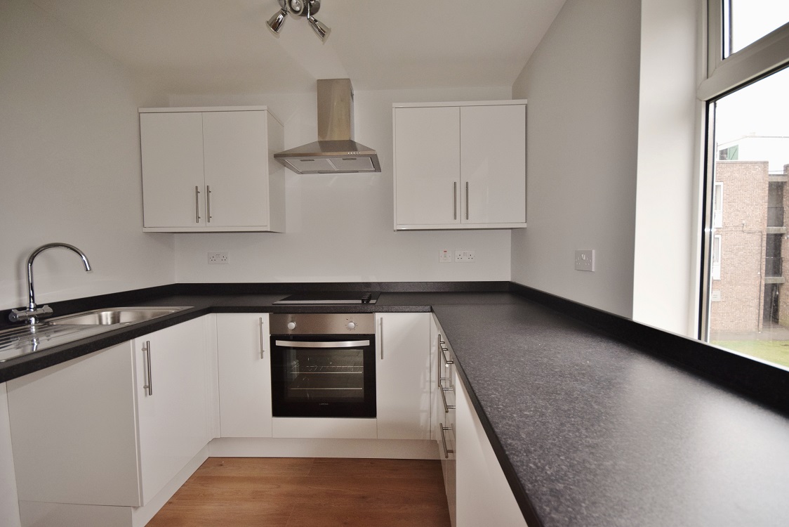 2 Bedroom Flat to Rent in Stanwell, Heathrow, TW19 