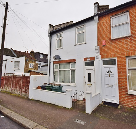 4 bedroom House for Sale in Walthamstow, London E17 