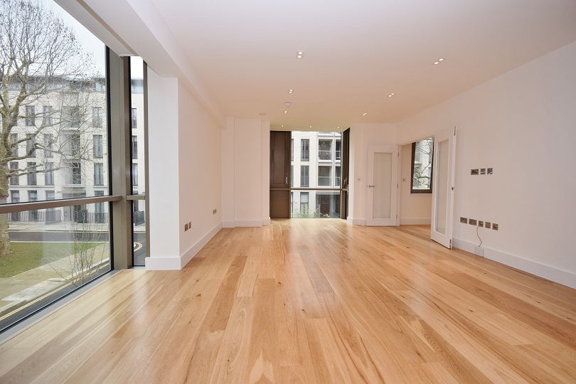 3 Bedroom Town House to Rent in Portobellow Square, Ladbroke Grove , W10