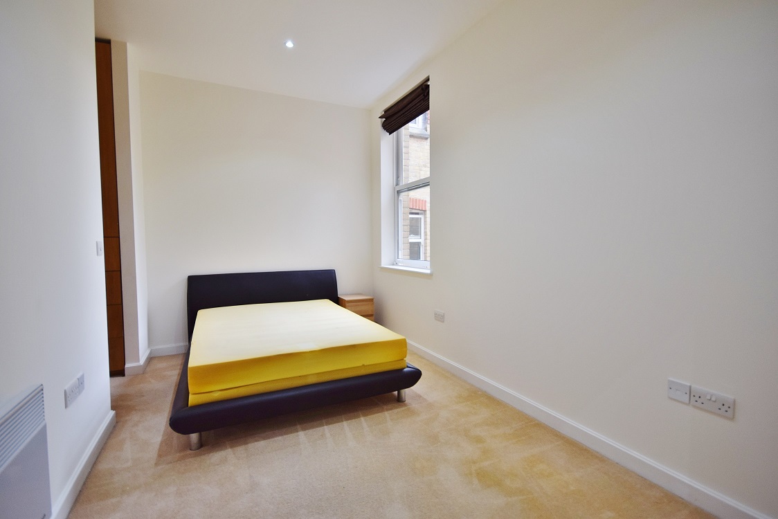 2 Bedroom Apartment for Sale in Ealing Common, London, W5